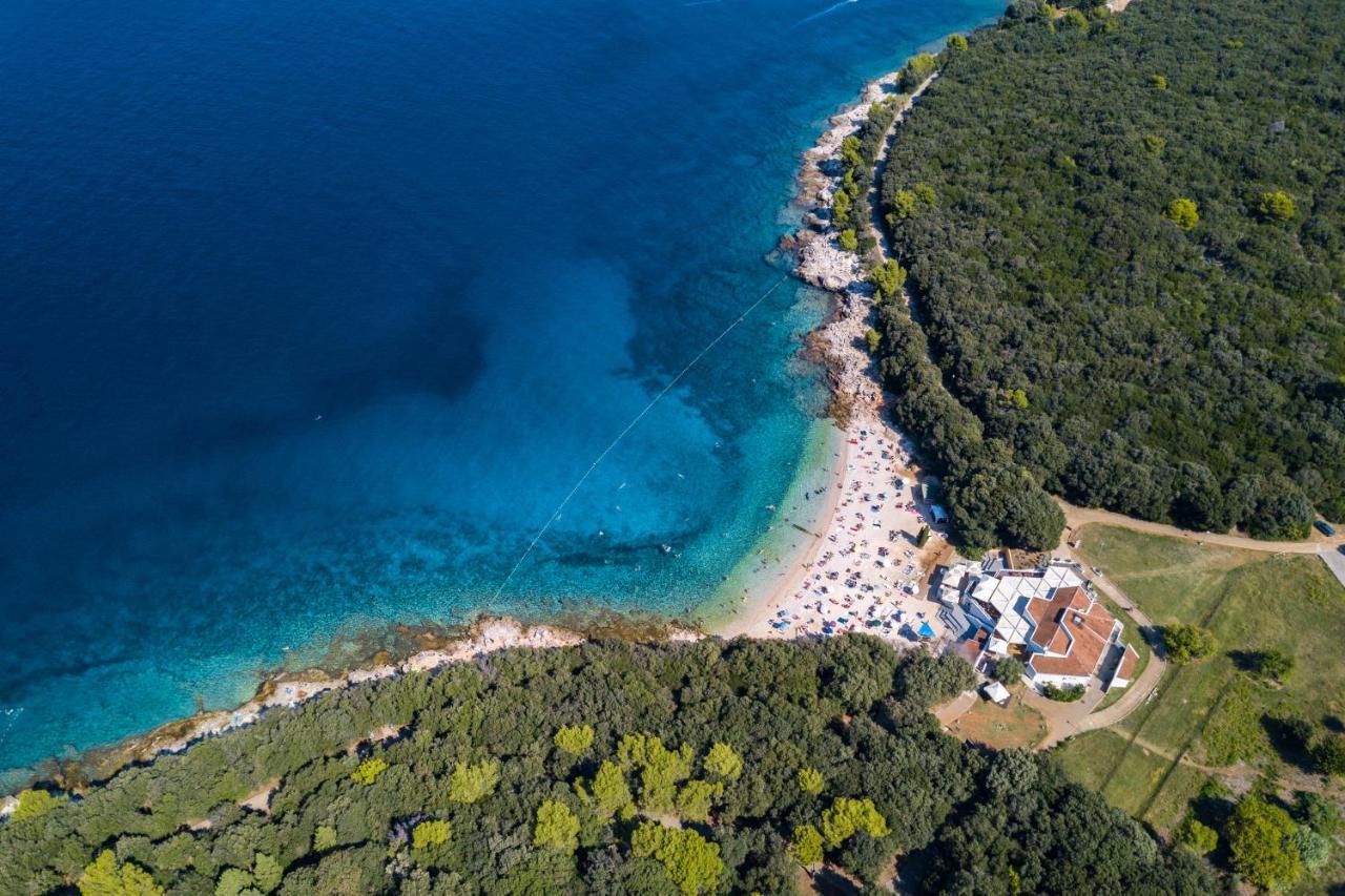 Apartment M****, New City + Parking Pula
